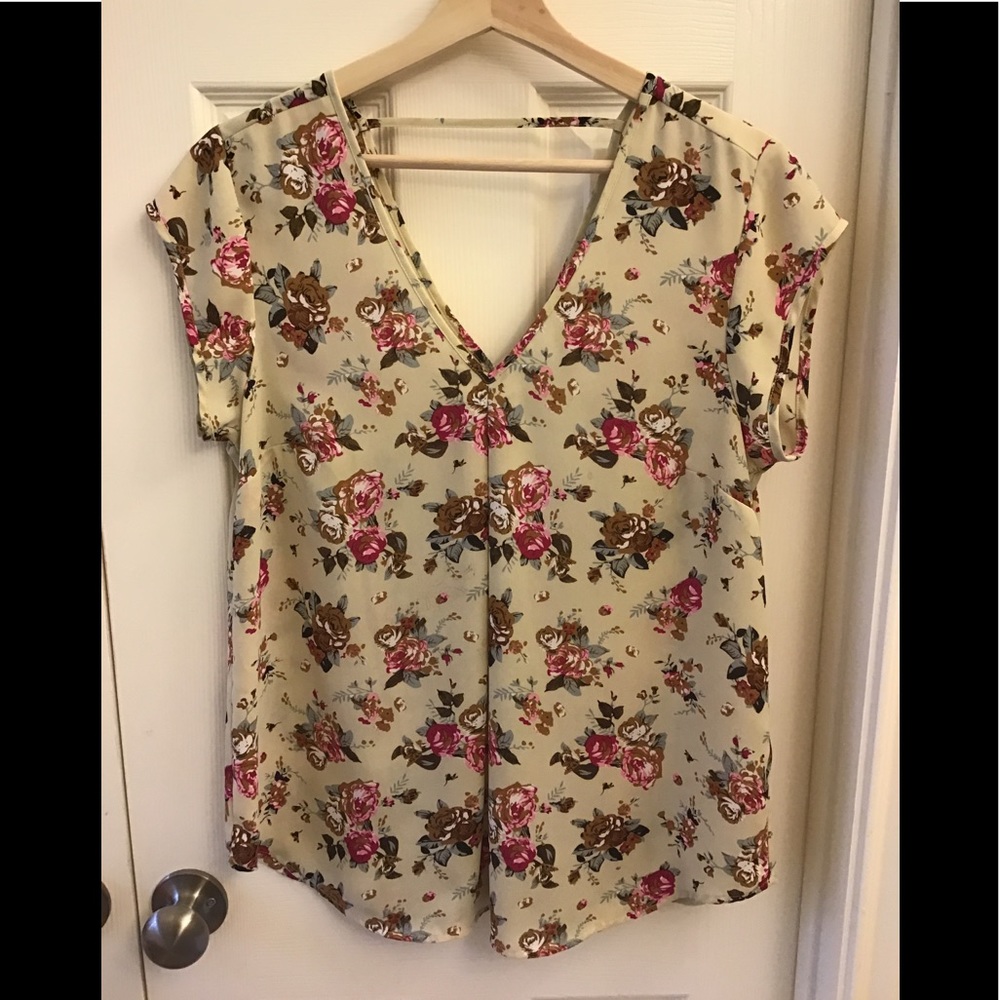Pretty Floral Top